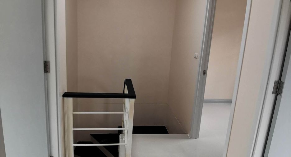 Продажа 3 спальни таунхаус в Sam Phran, Накхонпатхом