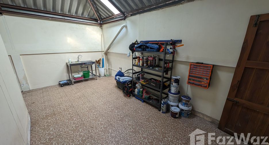 For sale 3 bedrooms house in Mueang Surat Thani, Surat Thani