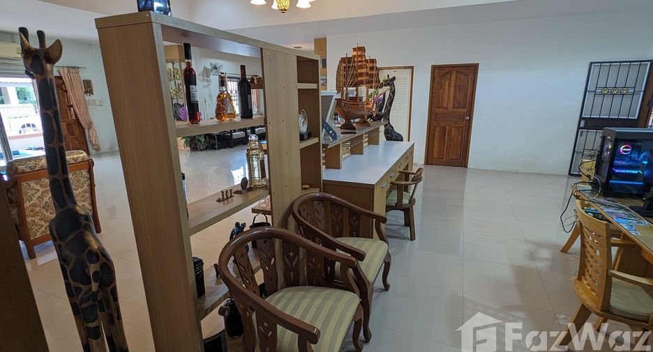 For sale 3 bedrooms house in Mueang Surat Thani, Surat Thani