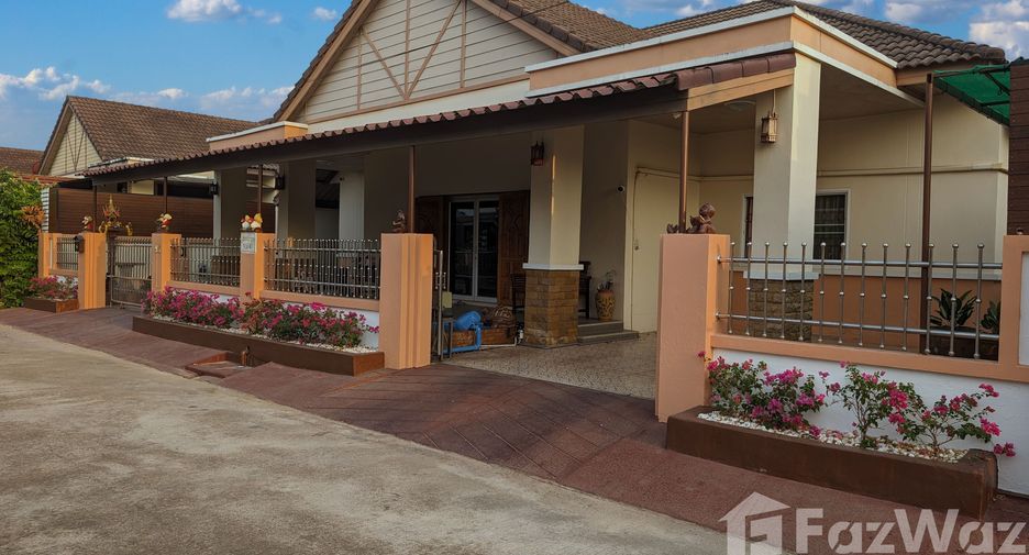 For sale 3 bedrooms house in Mueang Surat Thani, Surat Thani