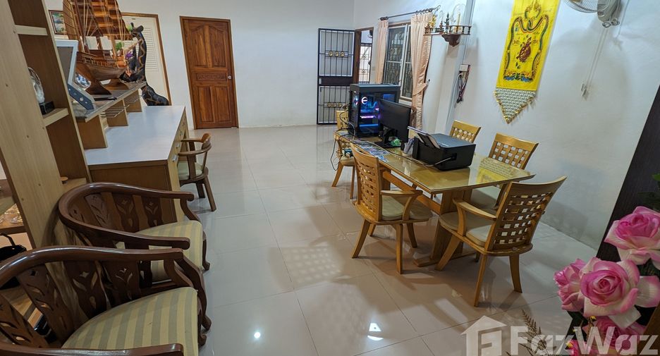 For sale 3 bedrooms house in Mueang Surat Thani, Surat Thani