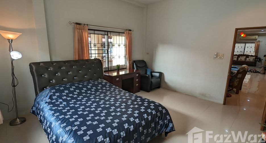For sale 3 bedrooms house in Mueang Surat Thani, Surat Thani