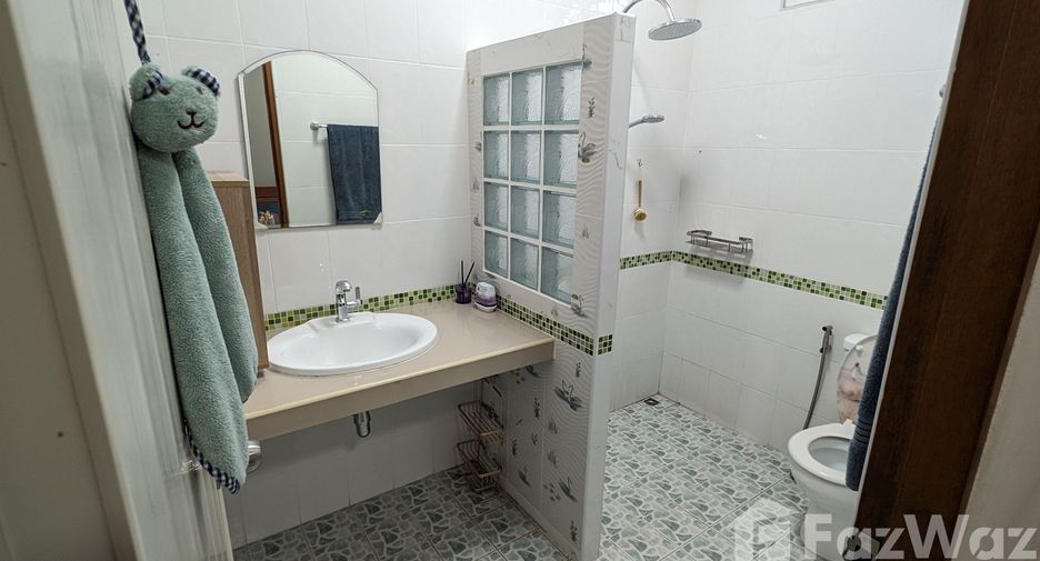 For sale 3 bedrooms house in Mueang Surat Thani, Surat Thani