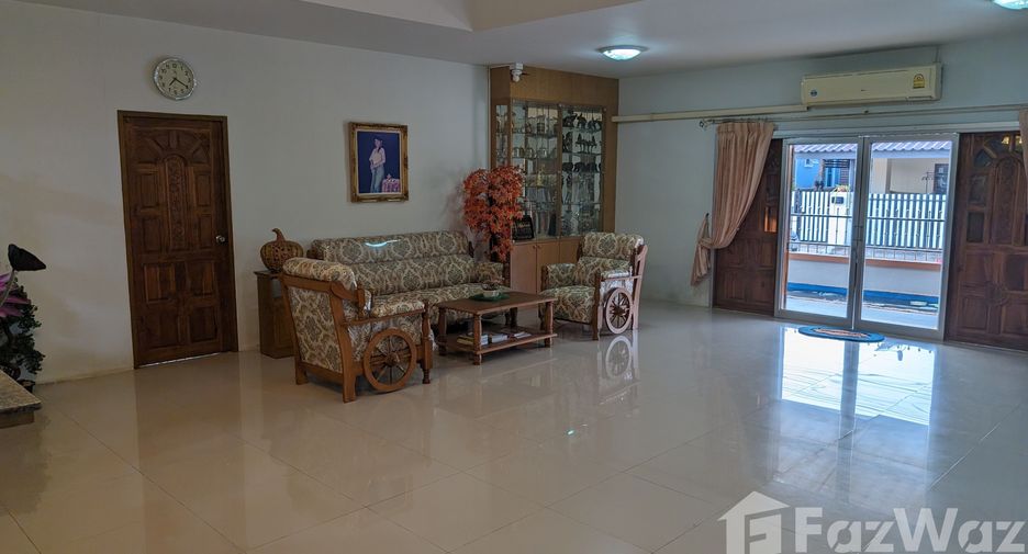 For sale 3 bedrooms house in Mueang Surat Thani, Surat Thani