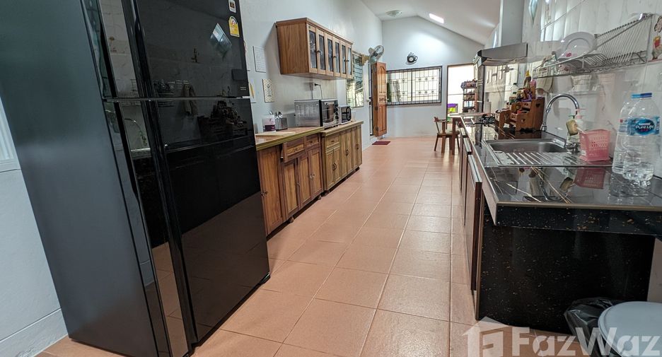 For sale 3 bedrooms house in Mueang Surat Thani, Surat Thani