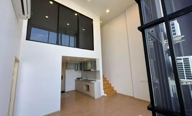 For sale 2 bedrooms condo in Watthana, Bangkok