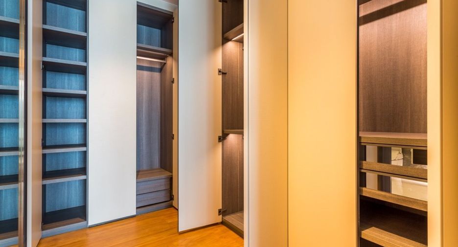 For sale 1 bed condo in Pathum Wan, Bangkok