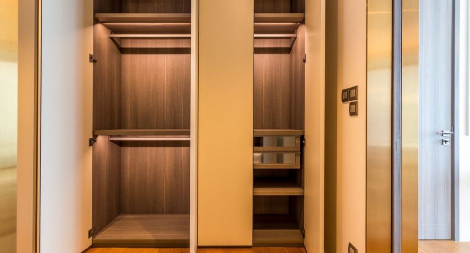 For sale 1 bed condo in Pathum Wan, Bangkok