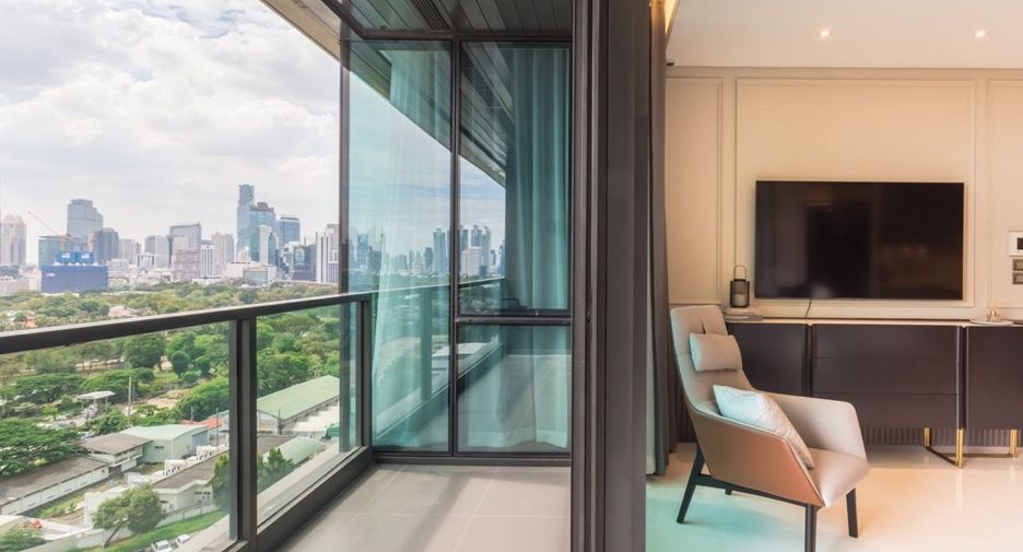 For sale 1 bed condo in Pathum Wan, Bangkok