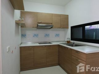 For sale 4 bedrooms townhouse in Khan Na Yao, Bangkok