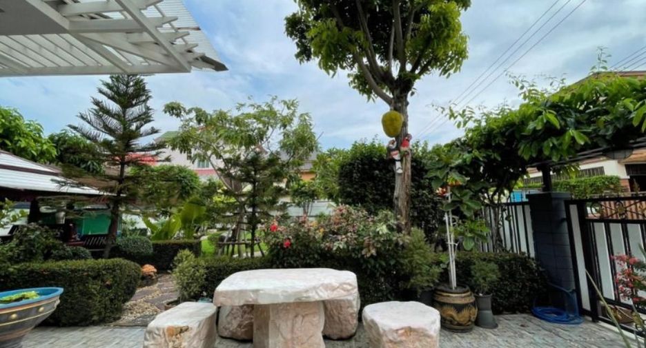 Casa en venta de 5 habitaciones en Lat Krabang, Bangkok