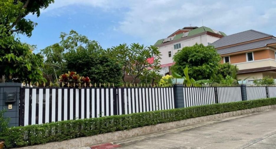 Casa en venta de 5 habitaciones en Lat Krabang, Bangkok