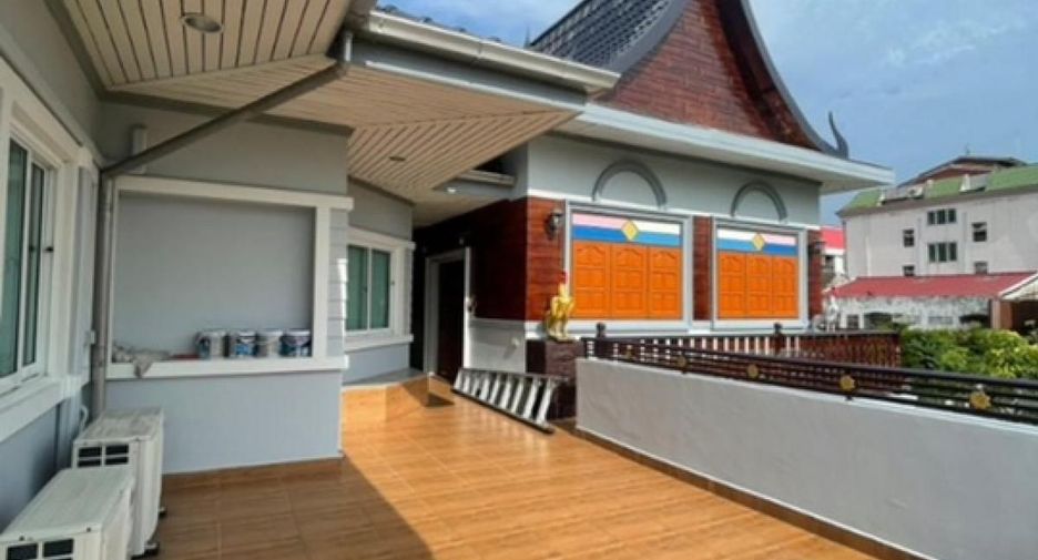 Casa en venta de 5 habitaciones en Lat Krabang, Bangkok