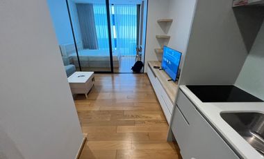 Продажа 1 кровать кондо в Сатхон, Бангкок