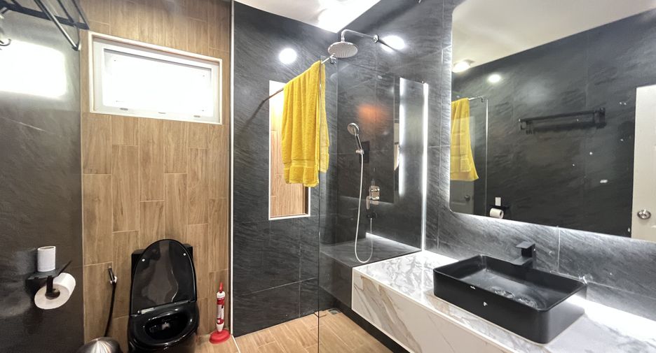 Haus zum Kauf und zur Miete mit 6 Zimmer in Bang Lamung, Chonburi