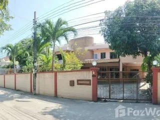 Casa en venta de 6 habitaciones en Lat Krabang, Bangkok