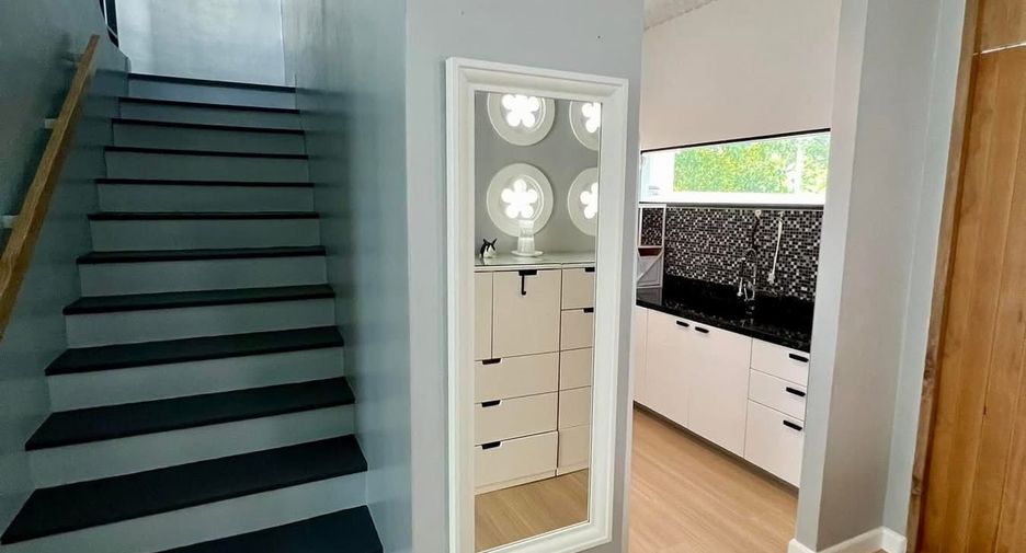 Villa zum Kauf mit 4 Zimmer in Mueang Phuket, Phuket