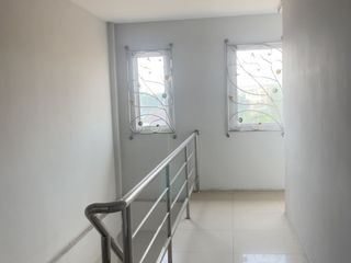 Local comercial en venta de 4 habitaciones en Sattahip, Chonburi