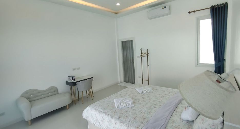 For rent 5 bedrooms villa in Bang Lamung, Chonburi