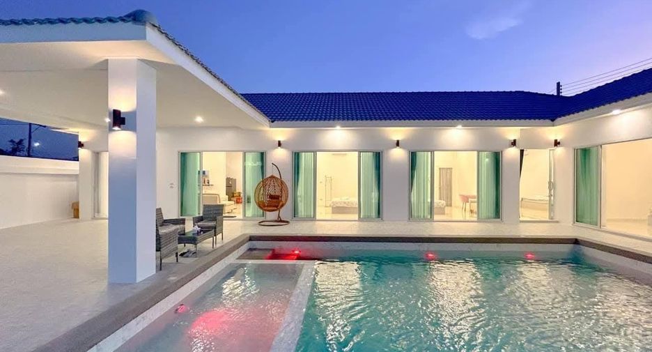 For rent 5 bedrooms villa in Bang Lamung, Chonburi