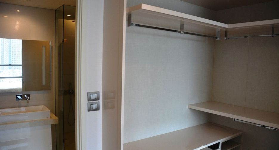 For sale 1 bed condo in Sathon, Bangkok