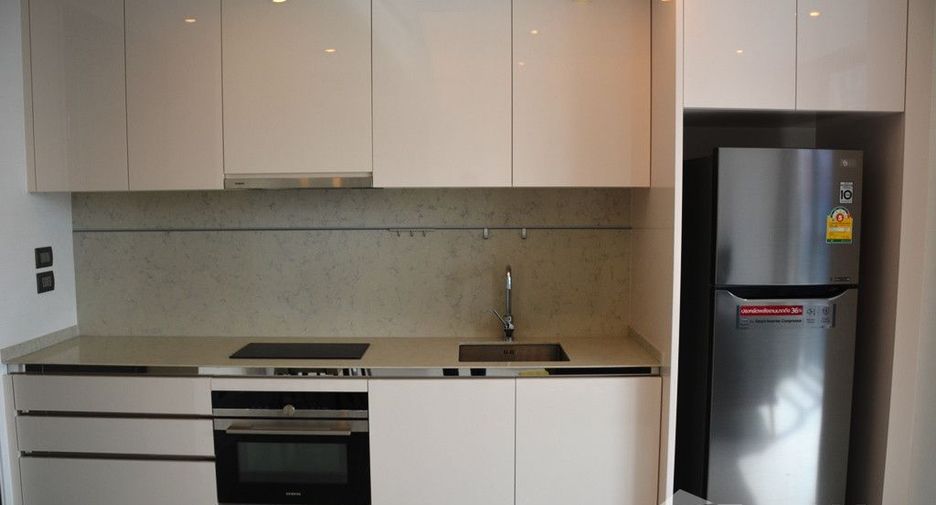 For sale 1 bed condo in Sathon, Bangkok