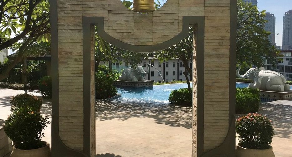 À vendre 1 chambre condo à Sathon, Bangkok