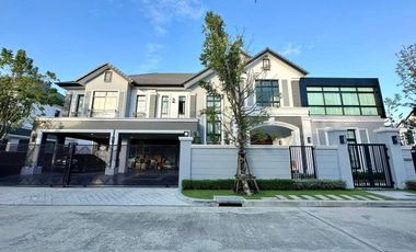 For sale 4 bedrooms house in Thawi Watthana, Bangkok