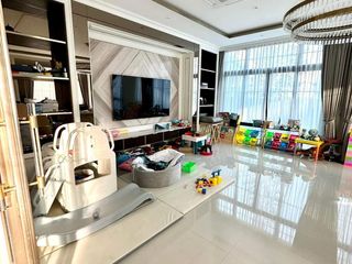 For sale 4 bedrooms house in Thawi Watthana, Bangkok
