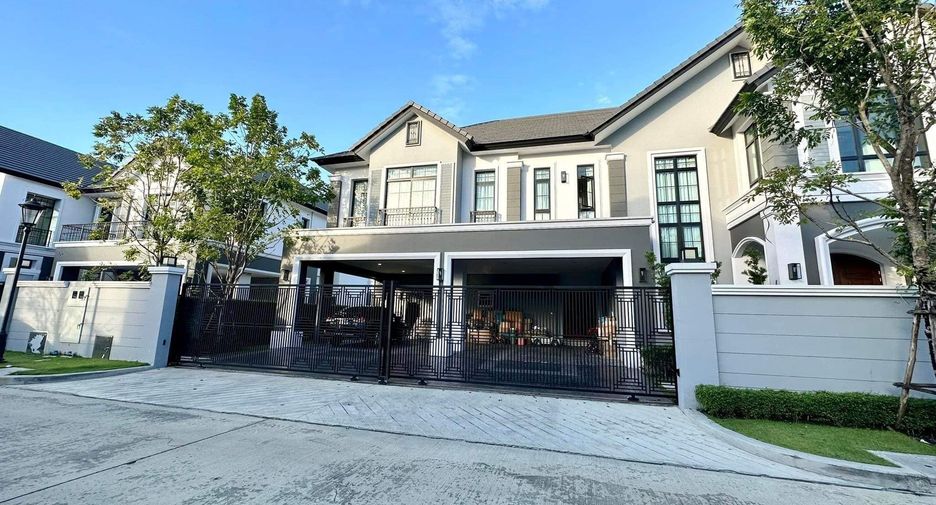For sale 4 bedrooms house in Thawi Watthana, Bangkok