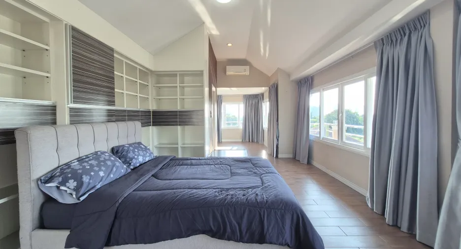 For rent 6 ベッドルーム house in Bang Lamung, Chonburi
