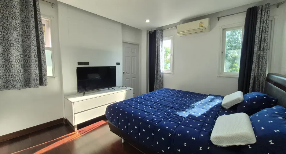 For rent 6 ベッドルーム house in Bang Lamung, Chonburi