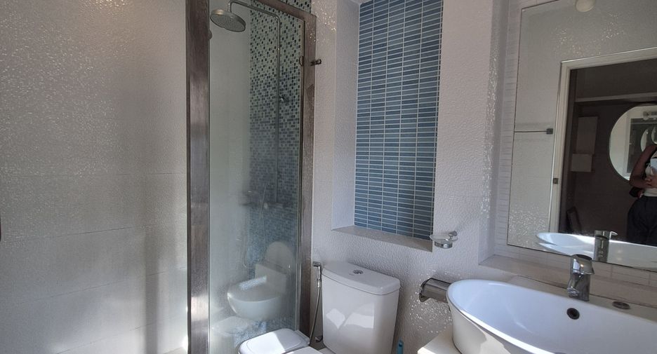 Haus zur Miete mit 6 Zimmer in Bang Lamung, Chonburi