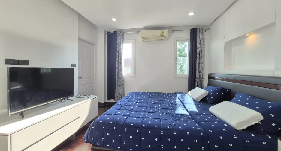 For rent 6 ベッドルーム house in Bang Lamung, Chonburi