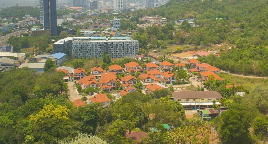 For sale そして for rent 2 ベッドルーム condo in Si Racha, Chonburi