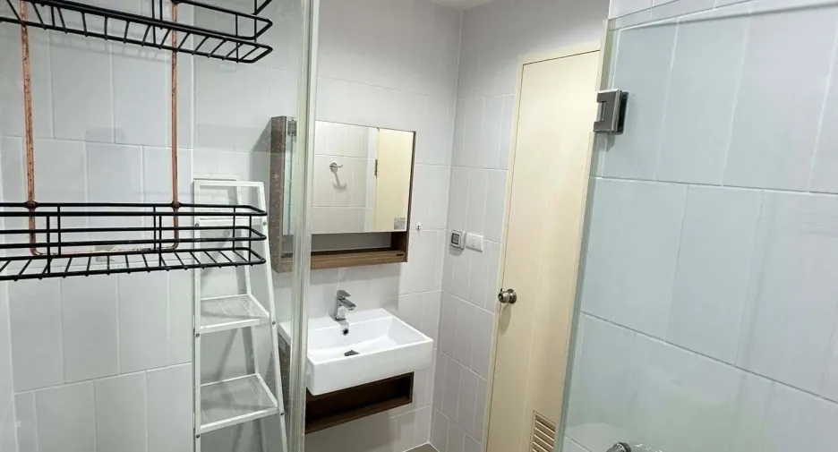 Wohnung zum Kauf und zur Miete mit 1 Zimmer in Khlong Toei, Bangkok