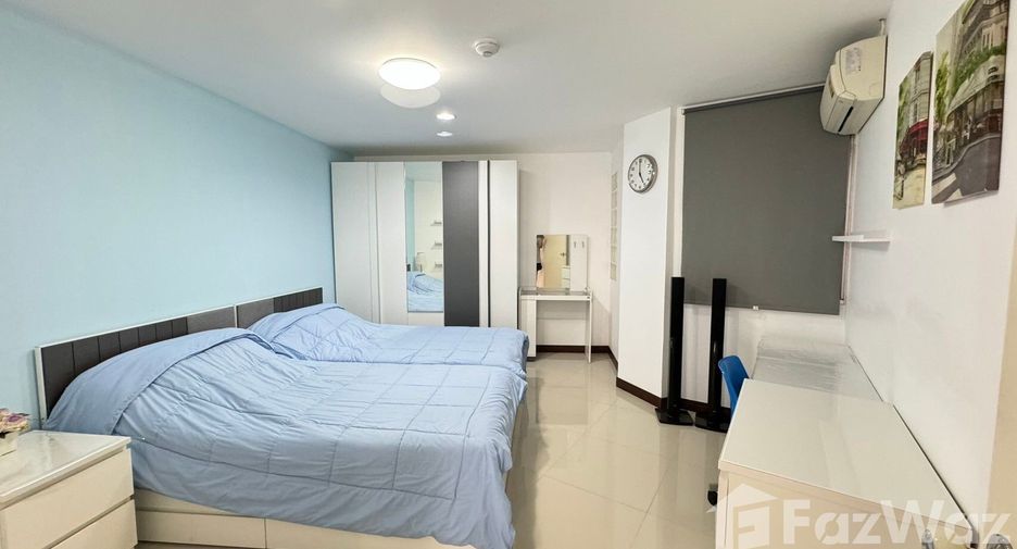 For sale and for rent 3 bedrooms condo in Si Racha, Chonburi