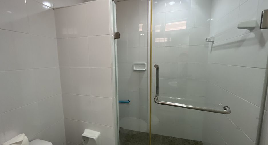 For rent 2 bedrooms apartment in Mueang Phuket, Phuket