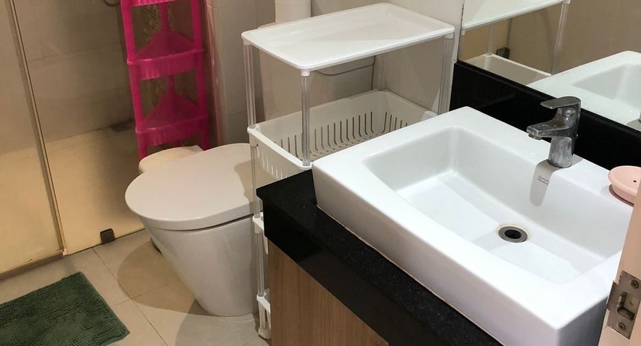 For rent 2 bedrooms condo in Mueang Phuket, Phuket