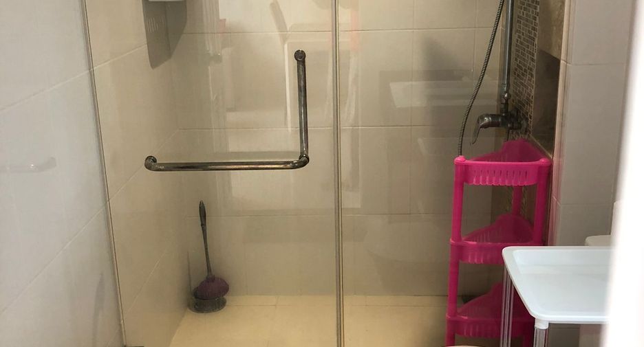 For rent 2 bedrooms condo in Mueang Phuket, Phuket