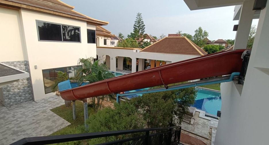 Villa zum Kauf und zur Miete mit 8 Zimmer in Bang Lamung, Chonburi