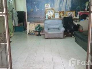 出售 2 卧室 联排别墅 在 Sai Mai, 曼谷