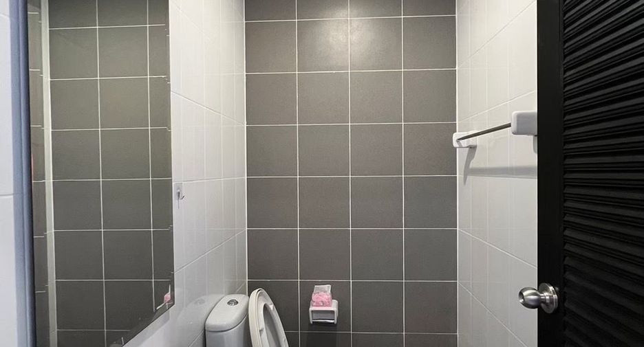 For rent 3 bedrooms townhouse in Mueang Phuket, Phuket