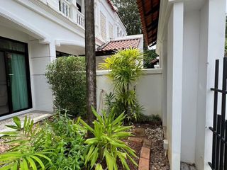 Casa adosada en alquiler de 3 habitaciones en Mueang Phuket, Phuket