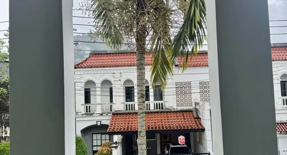 For rent 3 bedrooms townhouse in Mueang Phuket, Phuket