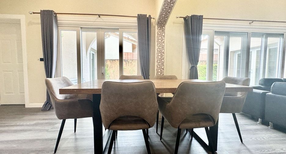 For rent 3 ベッドルーム house in Bang Lamung, Chonburi