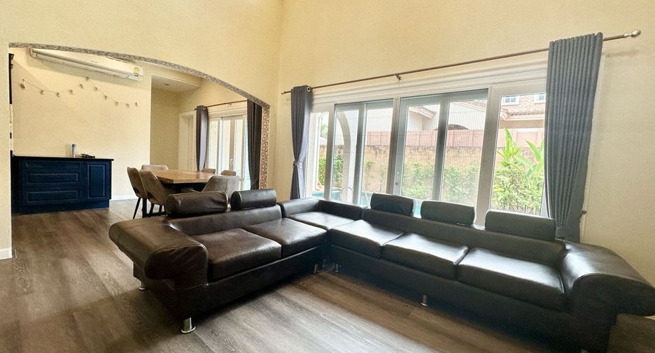 For rent 3 ベッドルーム house in Bang Lamung, Chonburi