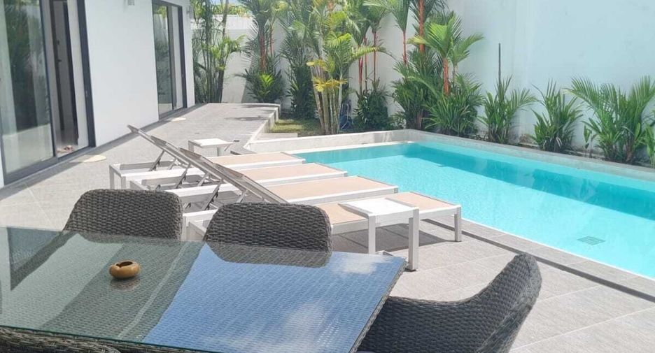 For rent 4 bedrooms villa in Mueang Phuket, Phuket