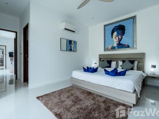 For rent 4 bedrooms villa in Mueang Phuket, Phuket