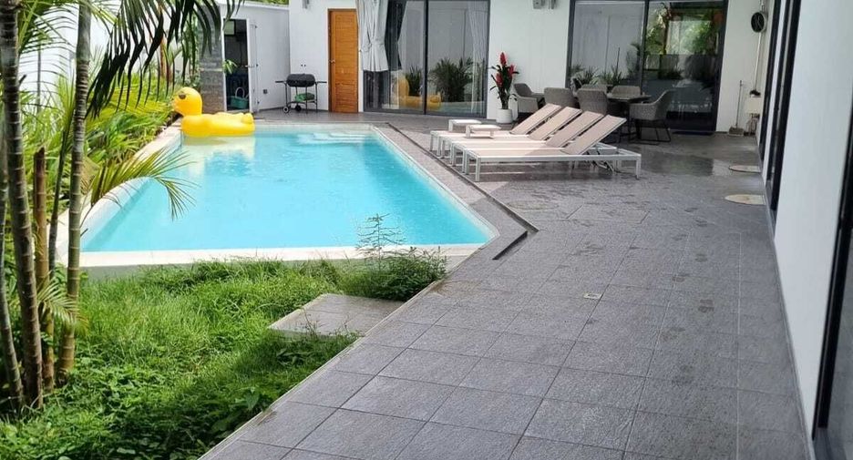 For rent 4 bedrooms villa in Mueang Phuket, Phuket
